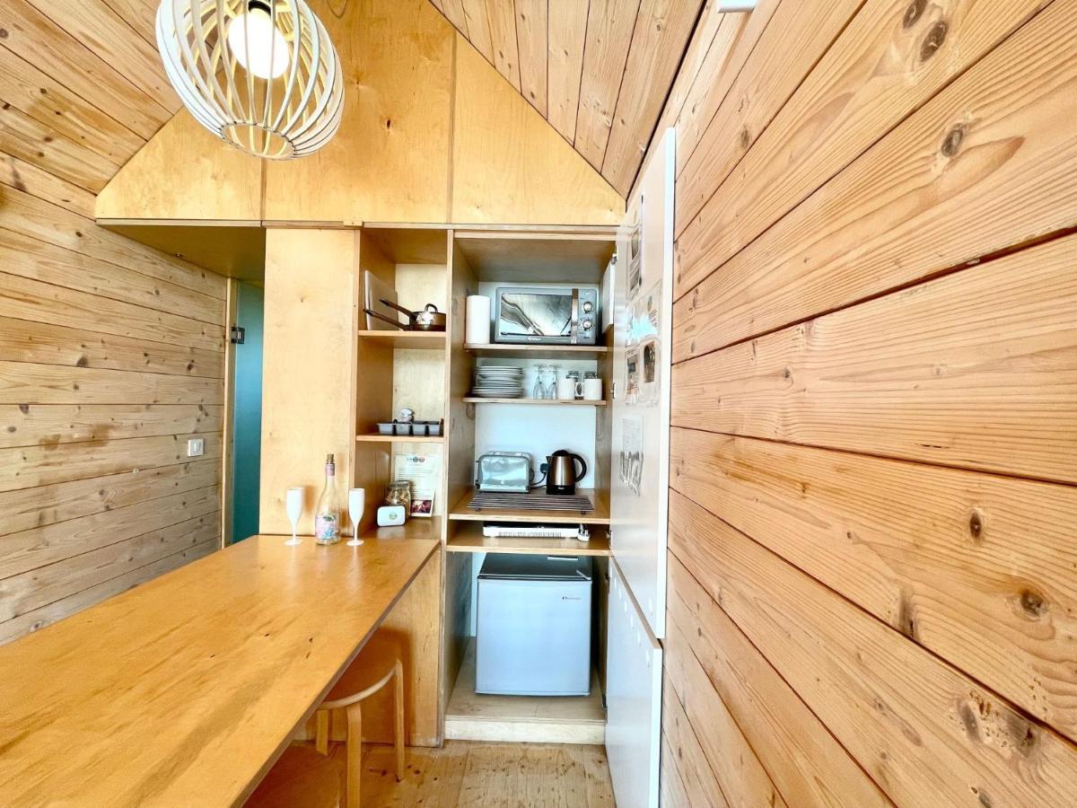 Lushna 8 Petite At Lee Wick Farm Cottages And Glamping Clacton-on-Sea Exterior foto